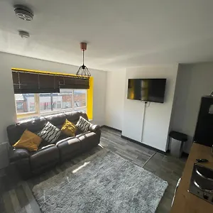 The Willow - Superb Spacious 3 Bed Room Apartment , Blackpool United Kingdom