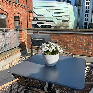 Leeds Townhouse With Private Roof Garden Sleeps 4 Apartment